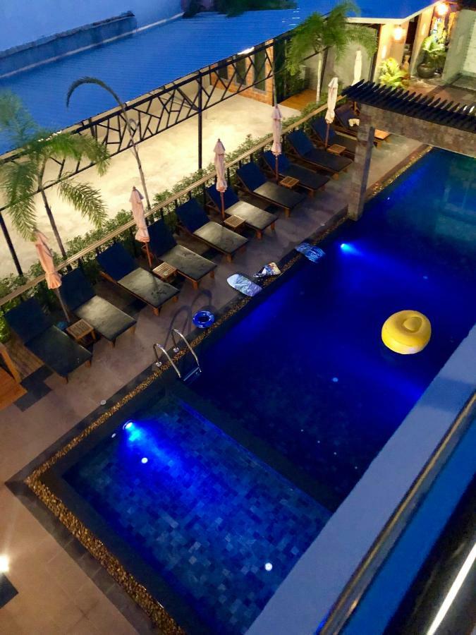 Baan Kata Maytha Karon Exterior photo